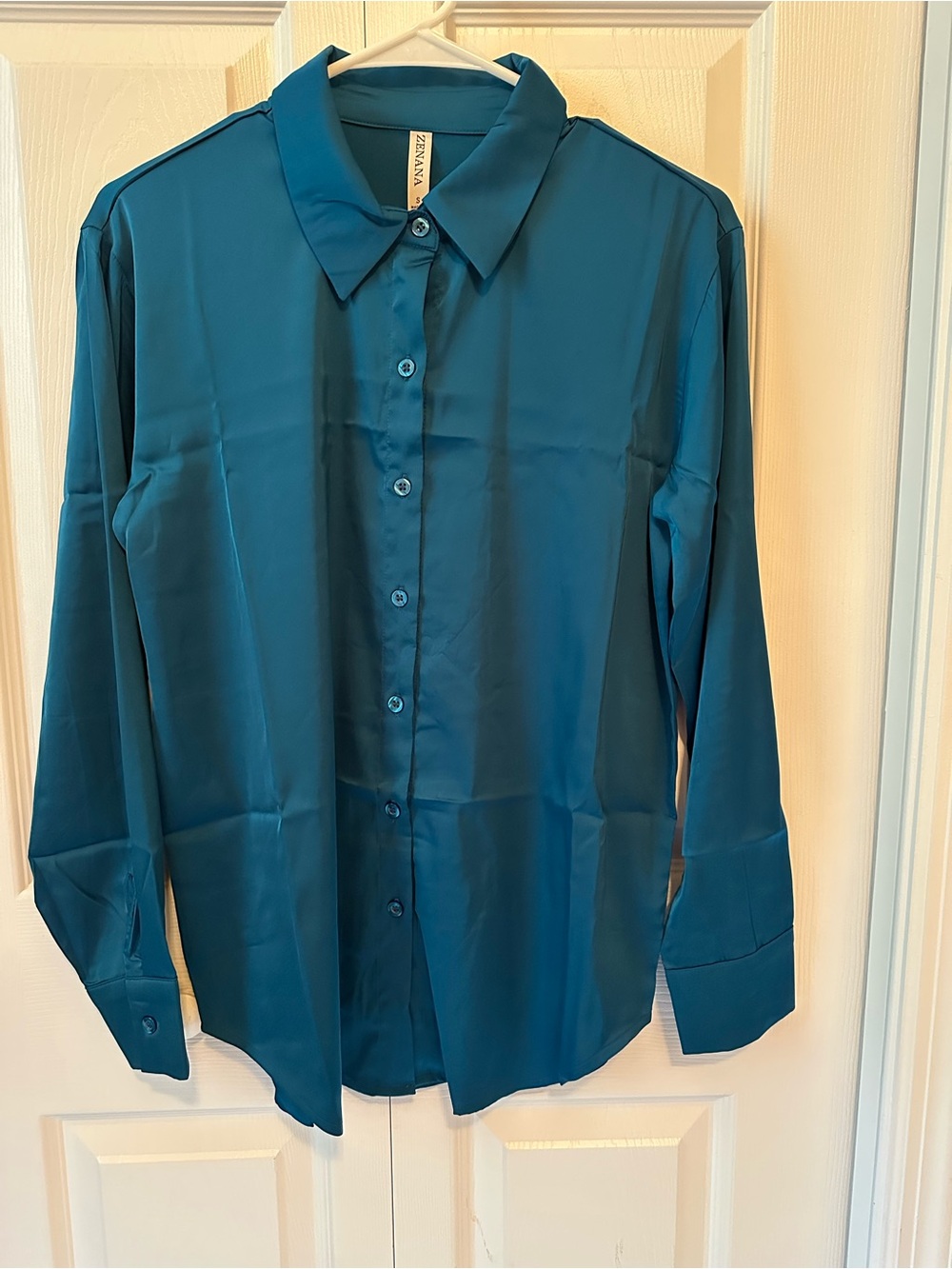 247 - 250 NWT Zenana Teal Satin Like Long-Sleeve Button-Up Blouse